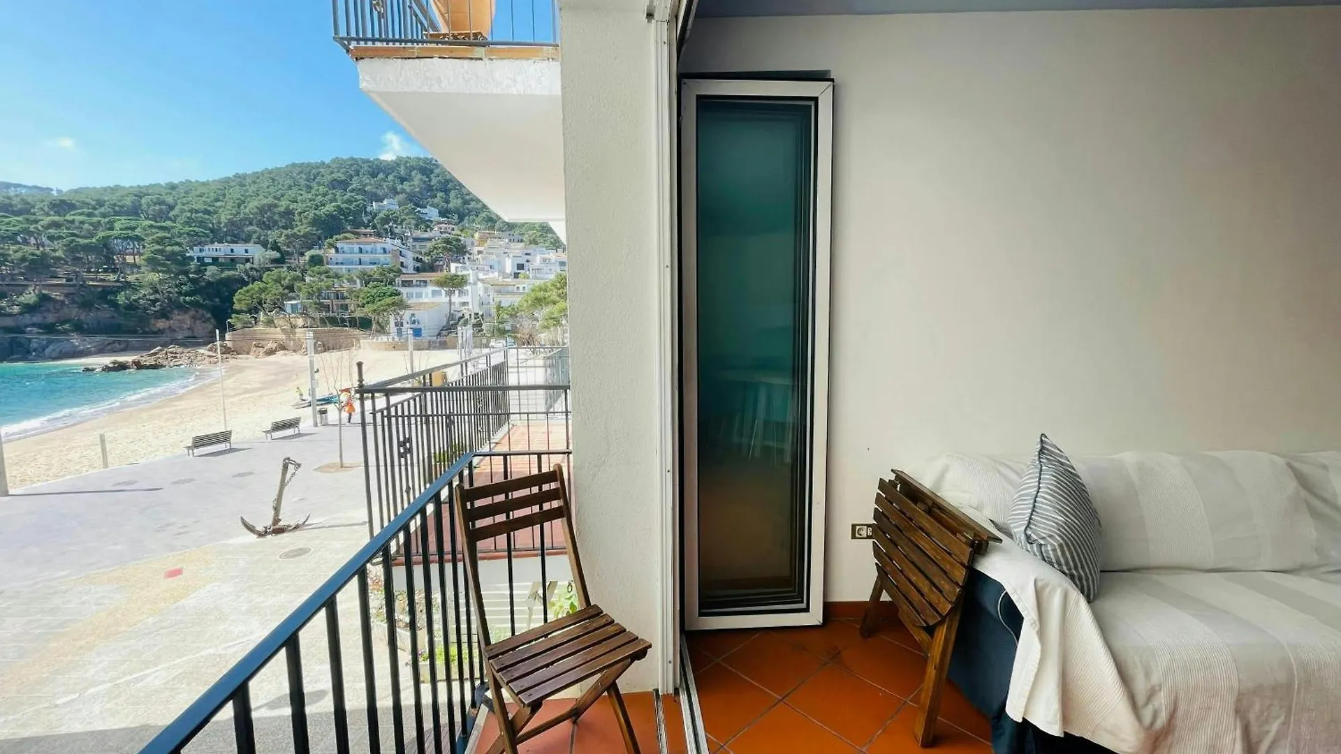 Tamariu Beach 1: Beachfront Wifi Up To 6 Ppl Appartement