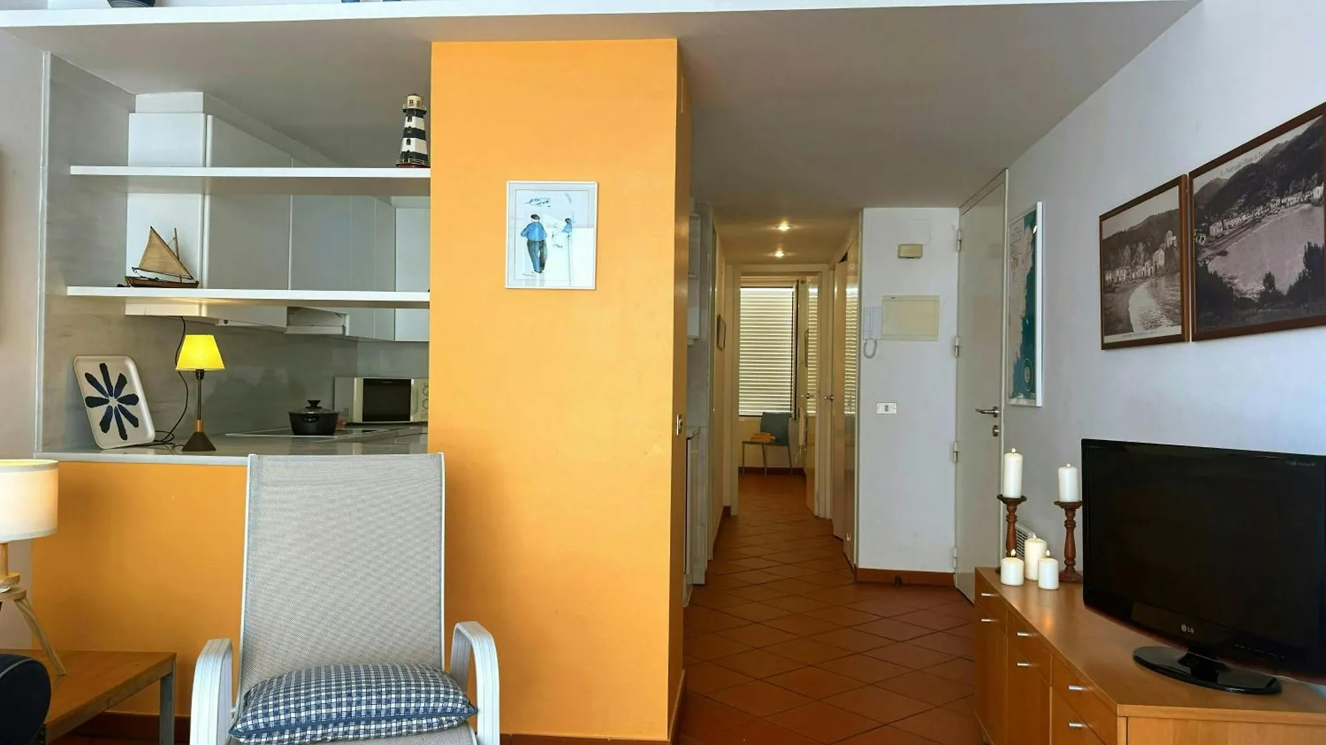 Appartamento Tamariu Beach 1: Beachfront Wifi Up To 6 Ppl Spagna